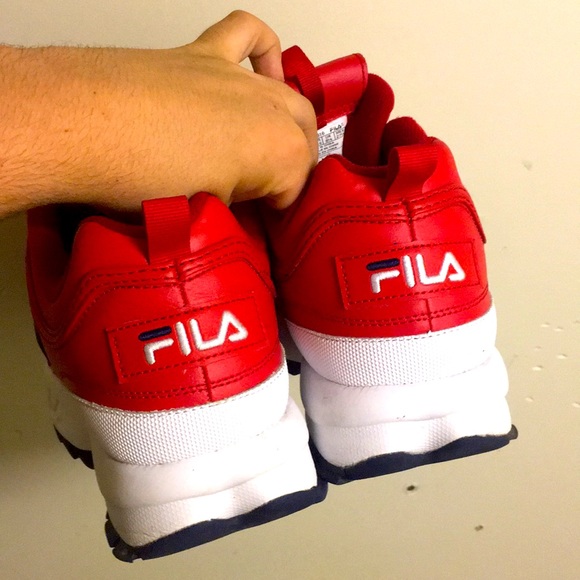 Filas - Picture 3 of 5